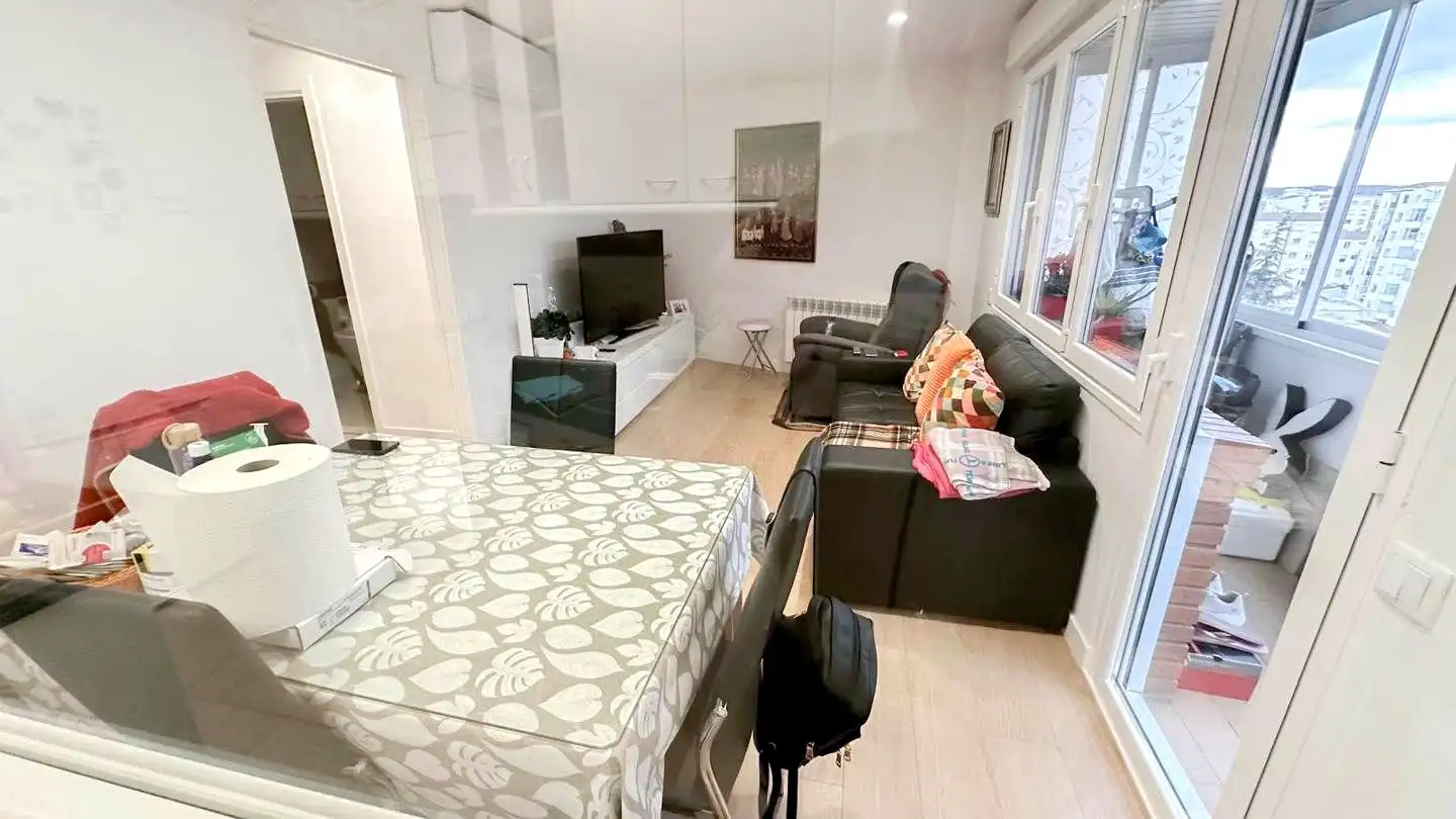 Sala d'estar de Apartament en venda en  Logroño amb Aire condicionat, Calefacció i Terrassa