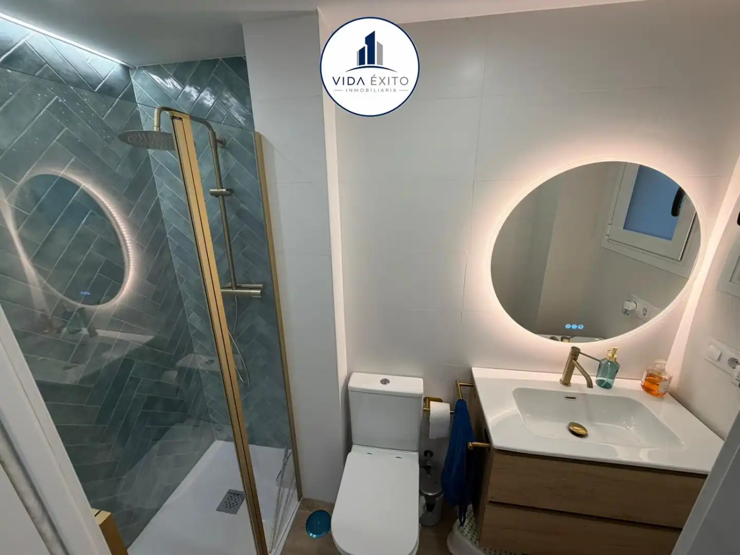 Bathroom of Flat for sale in Jaén  with Terrace and Balcony