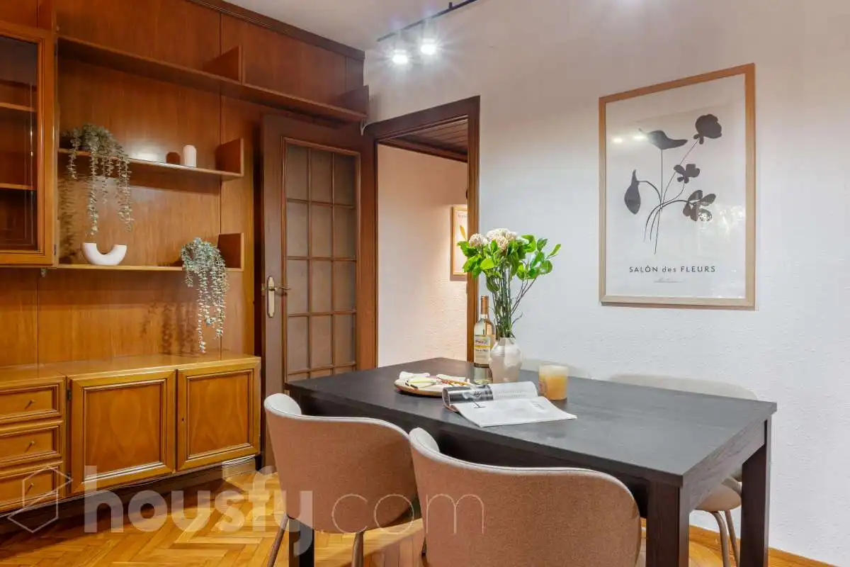 Flat for sale in Carrer de Provença, La Nova Esquerra de l'Eixample