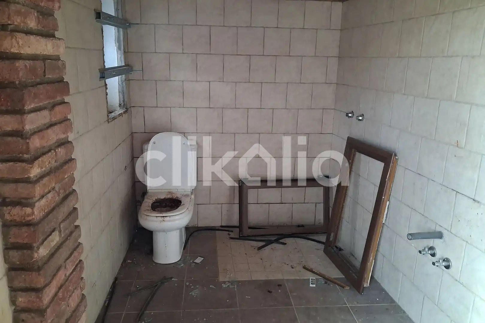 Baño de Piso en venta en Piera con Calefacción y Terraza