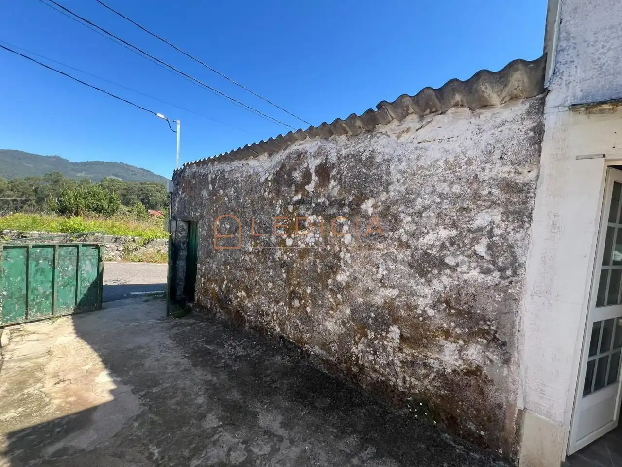 House with garden for sale in Montesiña 7, imagen 4