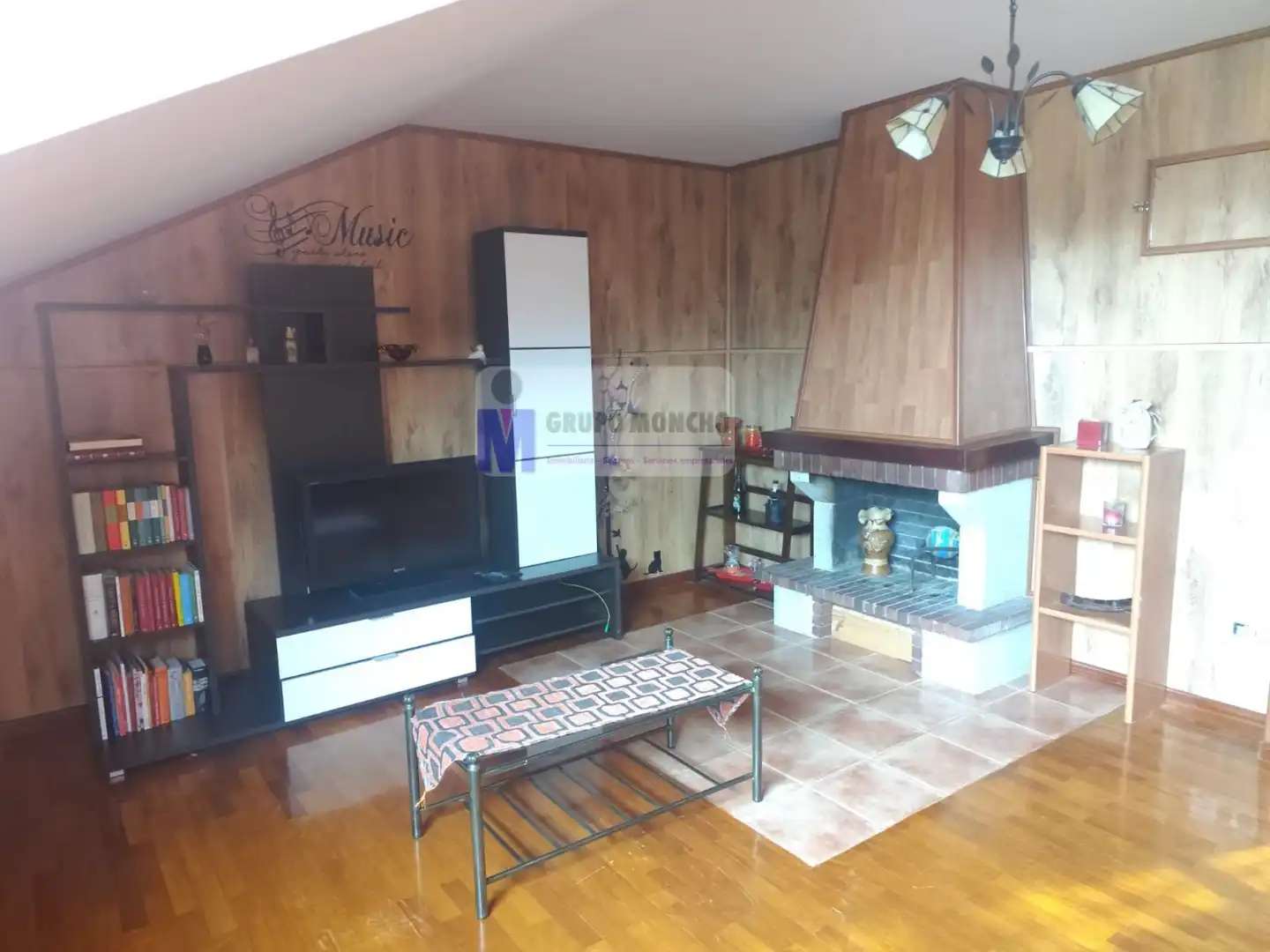 Sala d'estar de Apartament en venda en Allariz amb Calefacció, Moblat i Forn