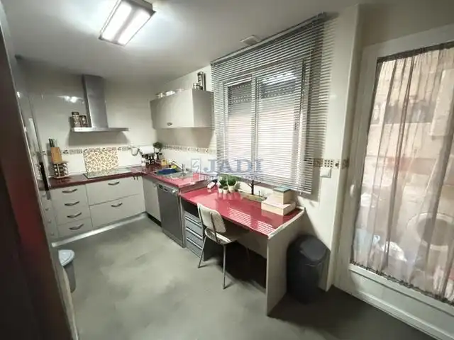 Cocina de Dúplex en venta en Valdepeñas, Ciudad Real