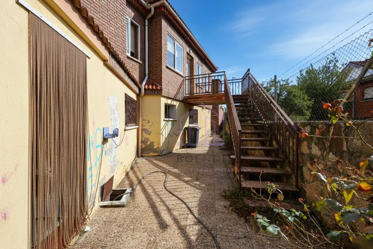 Chalet con terraza en venta en Calle de la Rosaleda, imagen 37