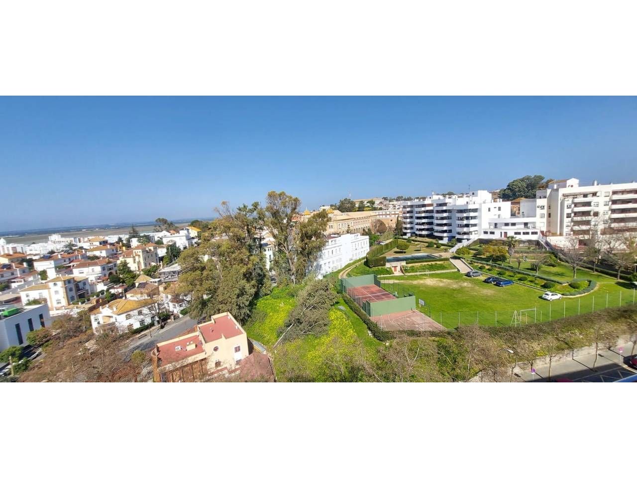 Vista exterior de Piso en venta en  Huelva Capital con Terraza y Trastero