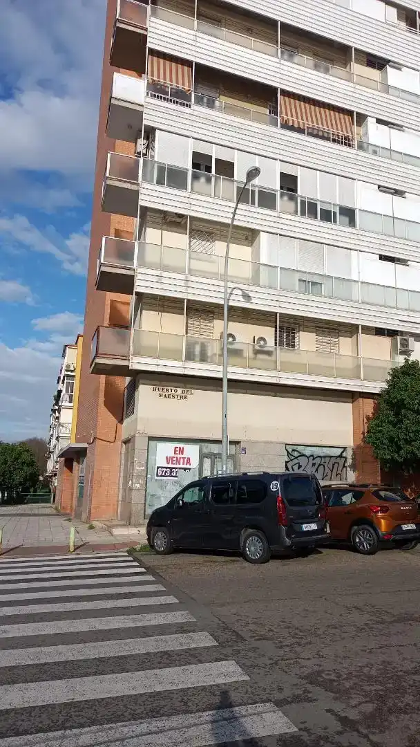 Vista exterior de Pis en venda en Sevilla amb Aire condicionat, Traster i Piscina