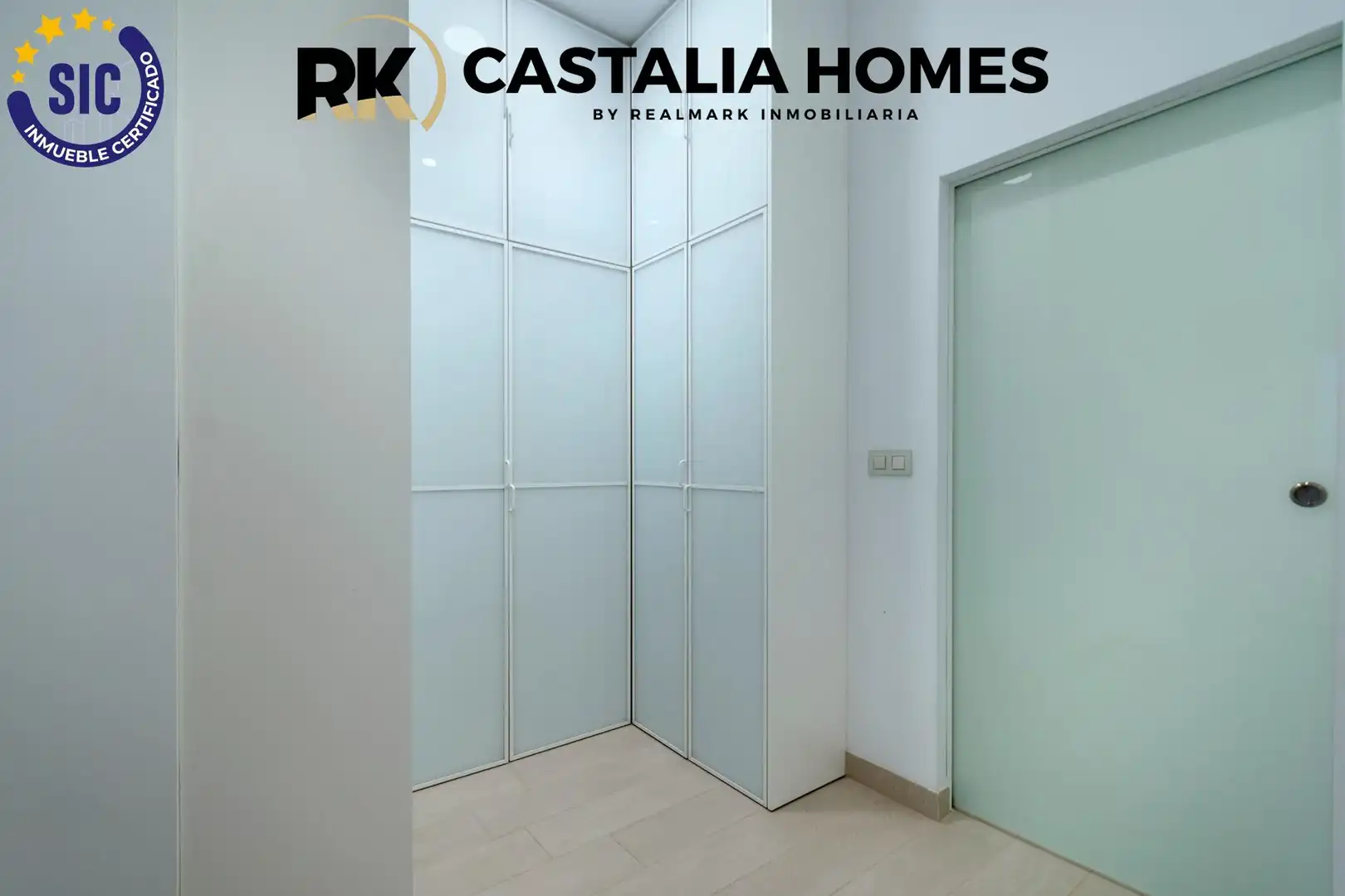 Schlafzimmer von Einfamilien-Reihenhaus zum Verkauf in Castellón de la Plana / Castelló de la Plana mit Klimaanlage, Privatgarten und Terrasse