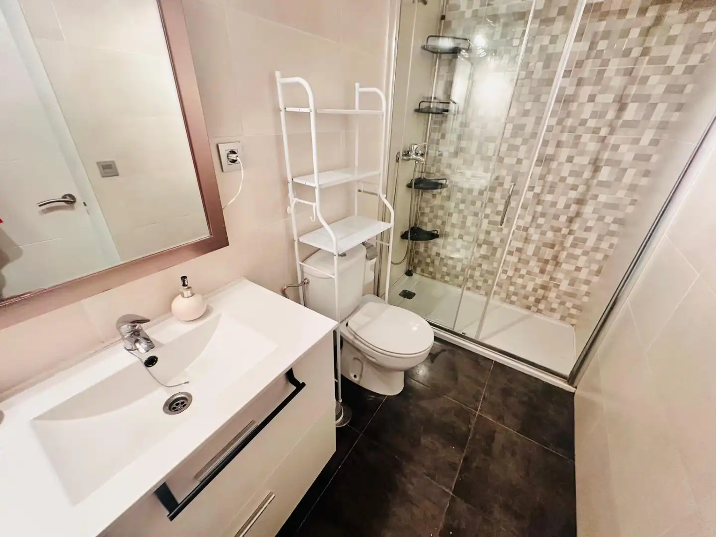 Baño de Piso en venta en Torremolinos