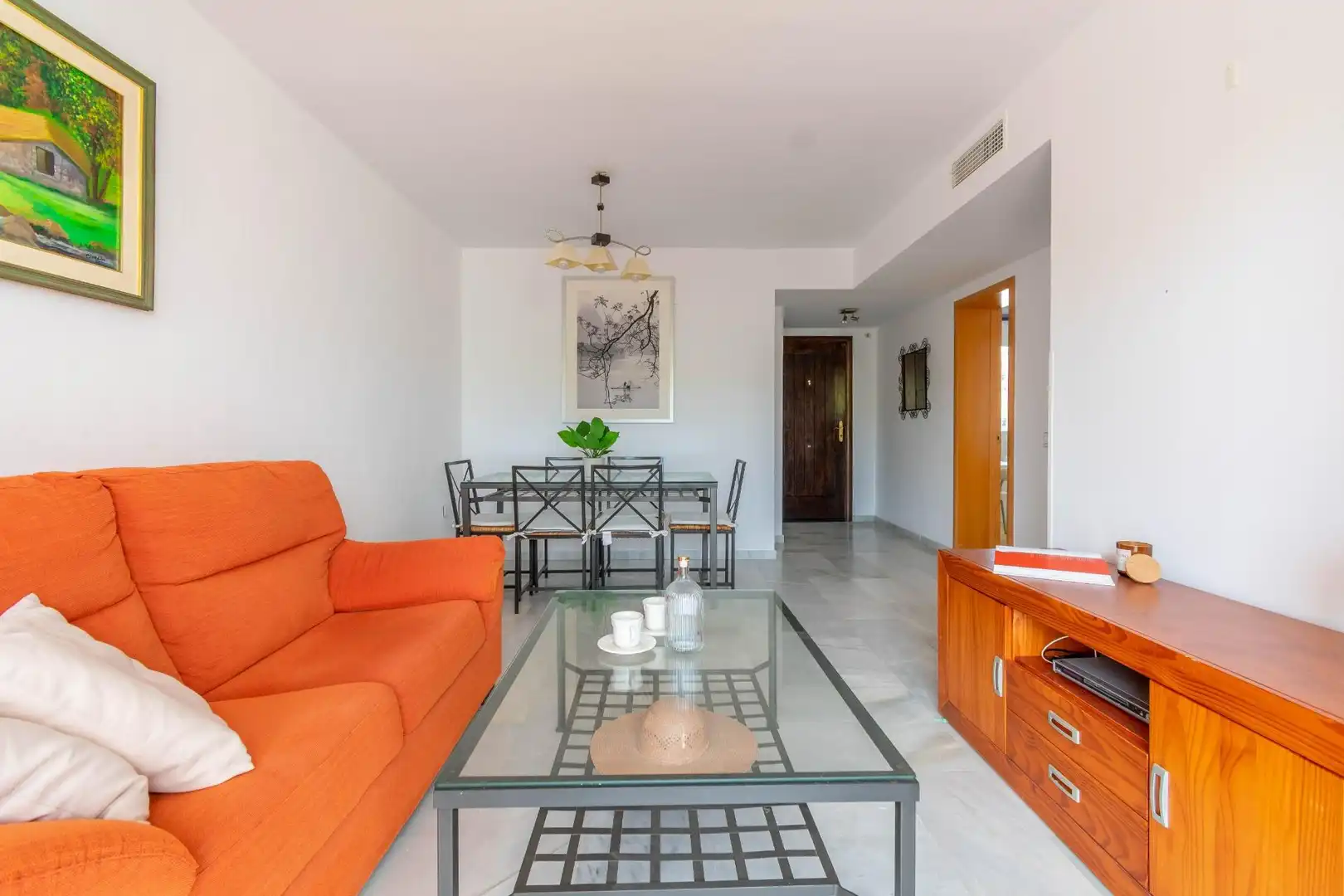 Sala de estar de Piso en venta en Almería con Aire acondicionado, Terraza y Balcón