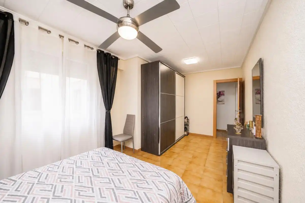 Bedroom of Flat for sale in Elche / Elx  with Heating and Furnished