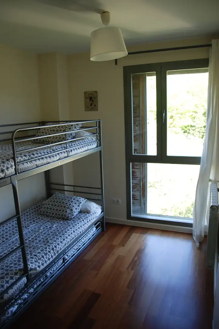 Habitación de Piso en venta en Sabiñánigo con Calefacción, Terraza y Trastero