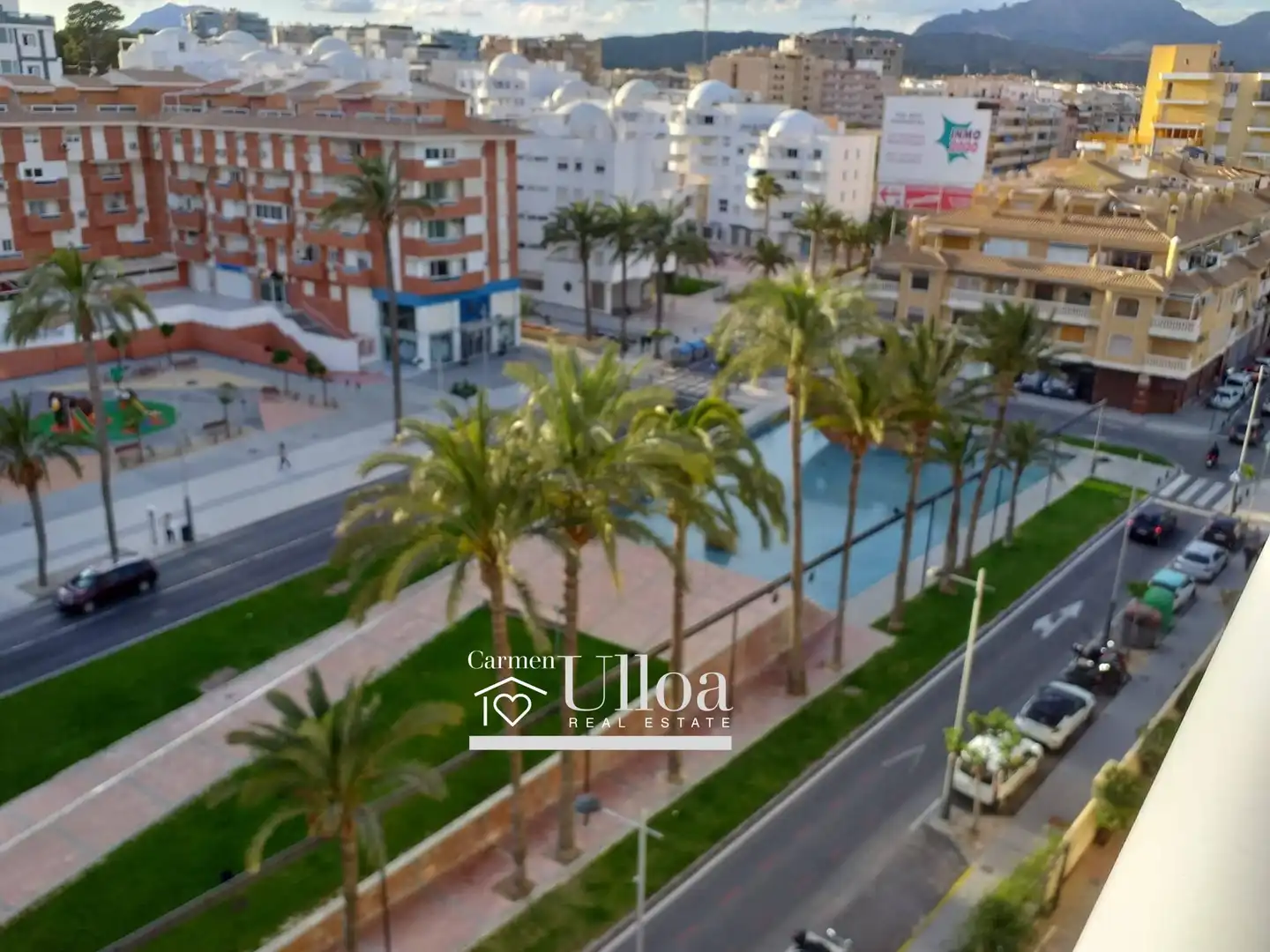 Vista exterior de Piso en venta en El Campello con Aire acondicionado, Terraza y Amueblado