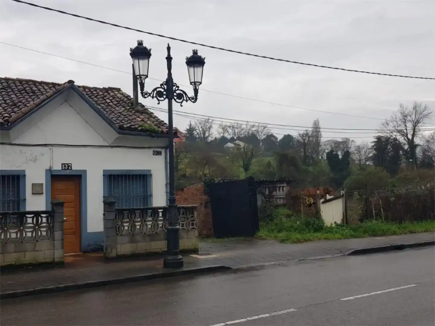 Vista exterior de Piso en venta en Oviedo 
