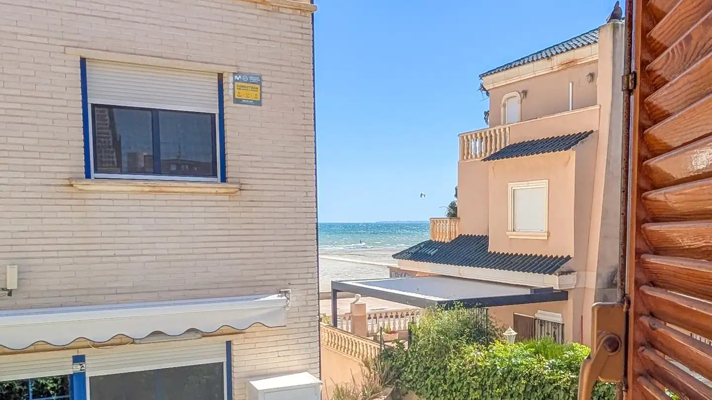 Vista exterior de Pis en venda en Santa Pola amb Terrassa i Moblat