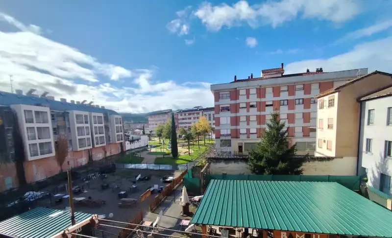 Vista exterior de Piso en venta en Grado con Trastero