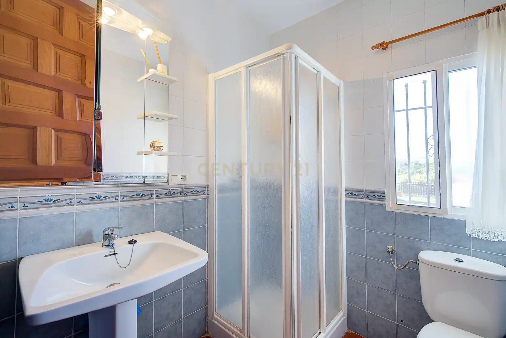 Baño de Casa o chalet en venta en Motril con Jardín privado, Trastero y Piscina