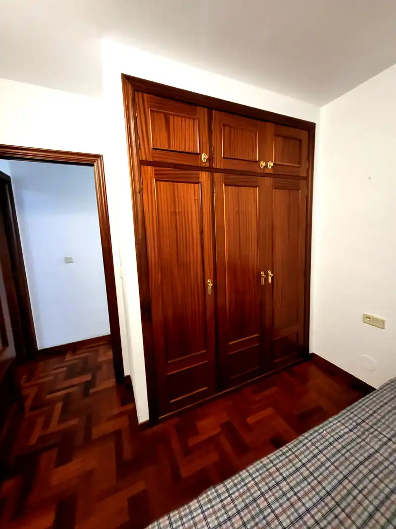 Flat for rent in Vigo   with Heating, Parquet flooring and Storage room