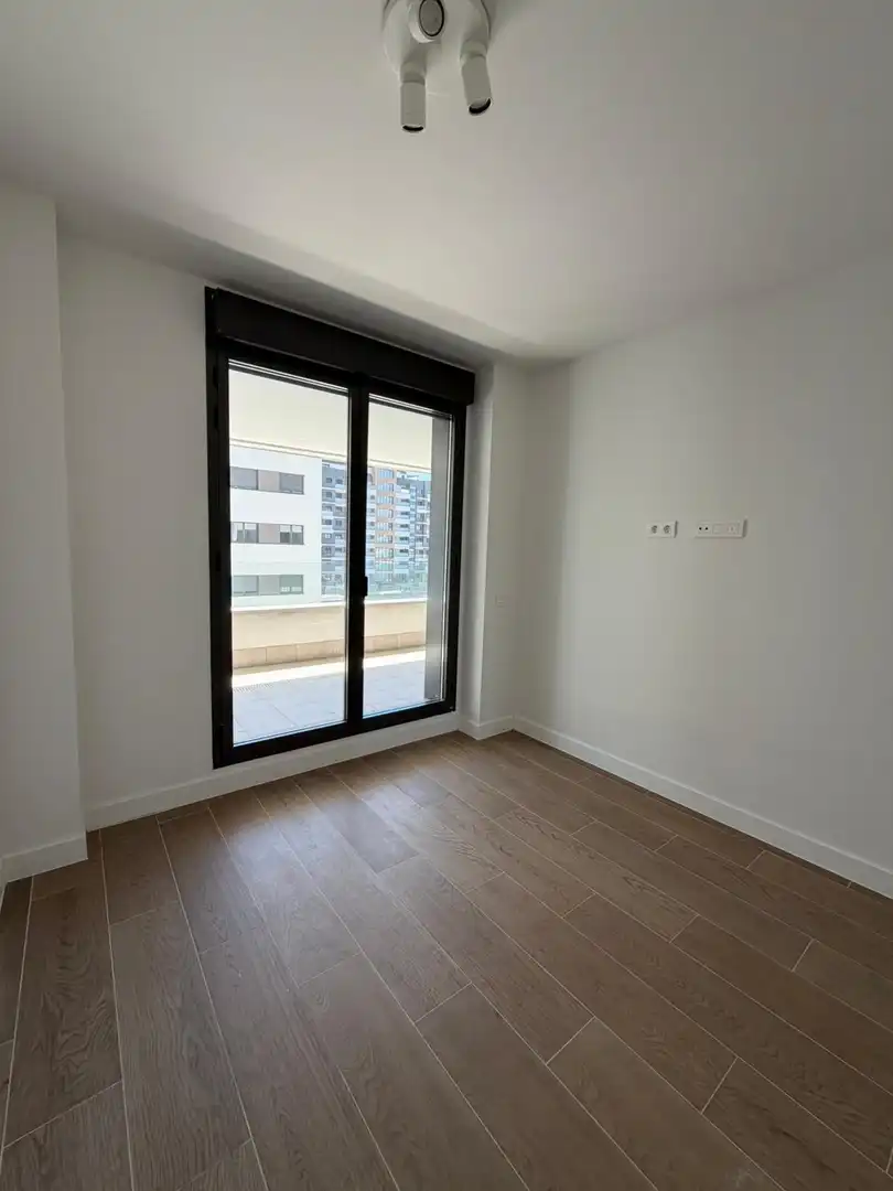 Schlafzimmer von Wohnung zur Miete in Tres Cantos mit Heizung, Terrasse und Balkon