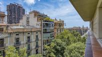 Exterior view of Duplex for sale in  Barcelona Capital  with Air Conditioner, Heating and Oven
