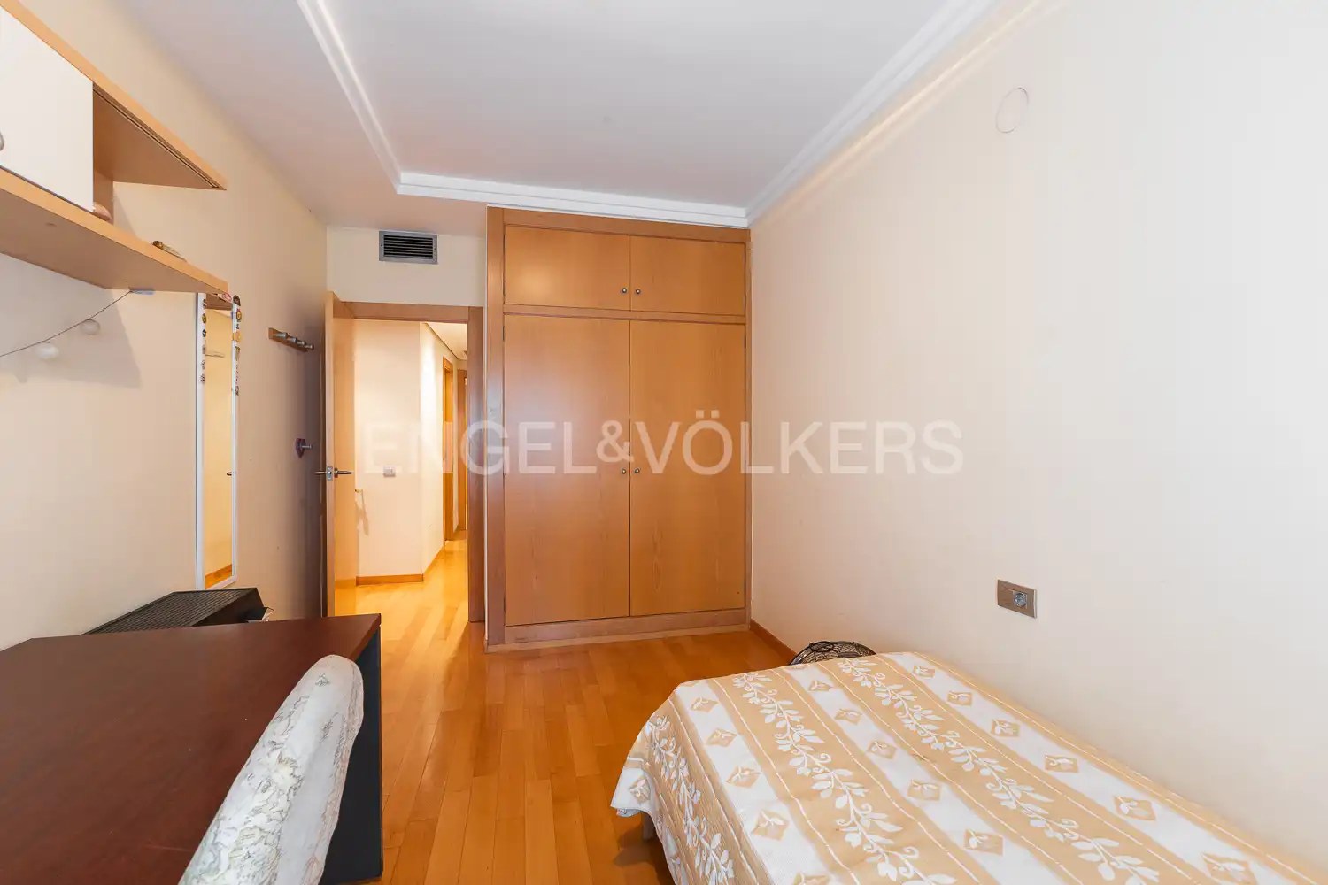 Habitación de Apartamento en venta en Castellón de la Plana / Castelló de la Plana con Aire acondicionado, Calefacción y Parquet