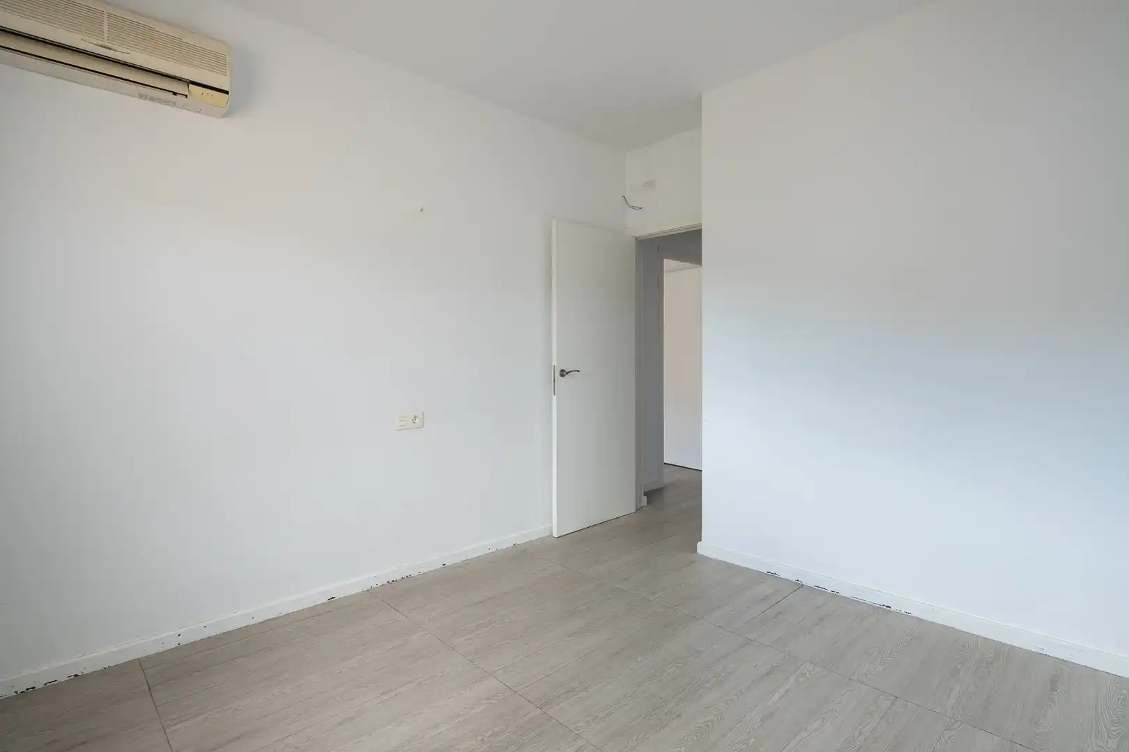 Dormitori de Pis en venda en Cenes de la Vega amb Aire condicionat i Terrassa