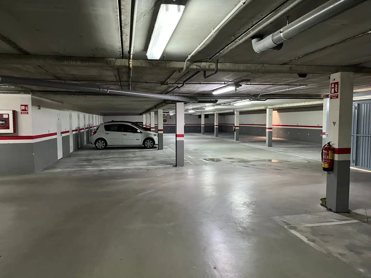 Parkplatz von Garage zum Verkauf in Ávila