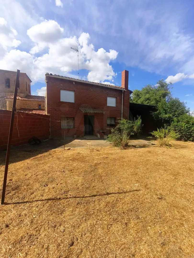 Country homes for sale in Villazanzo de Valderaduey  with Heating