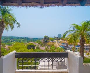 Vista exterior de Àtic en venda en Marbella