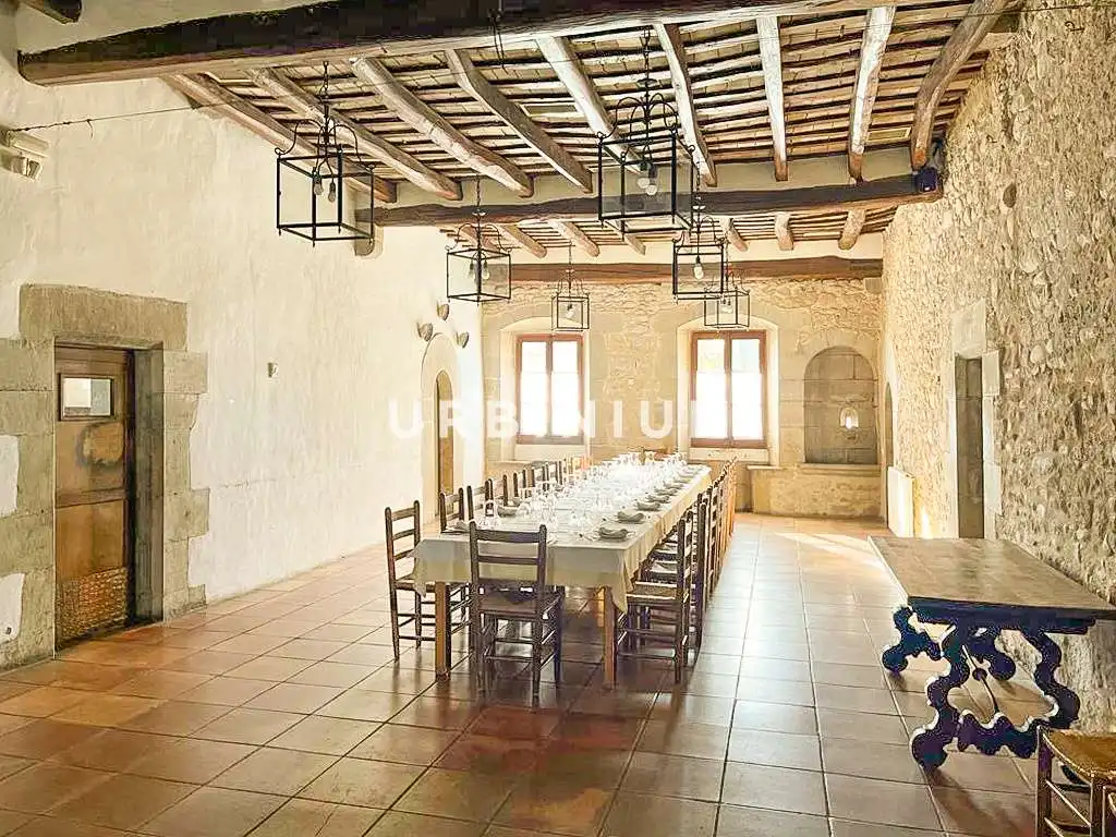 Business premises for sale in Eixample Sud – Migdia, imagen 2