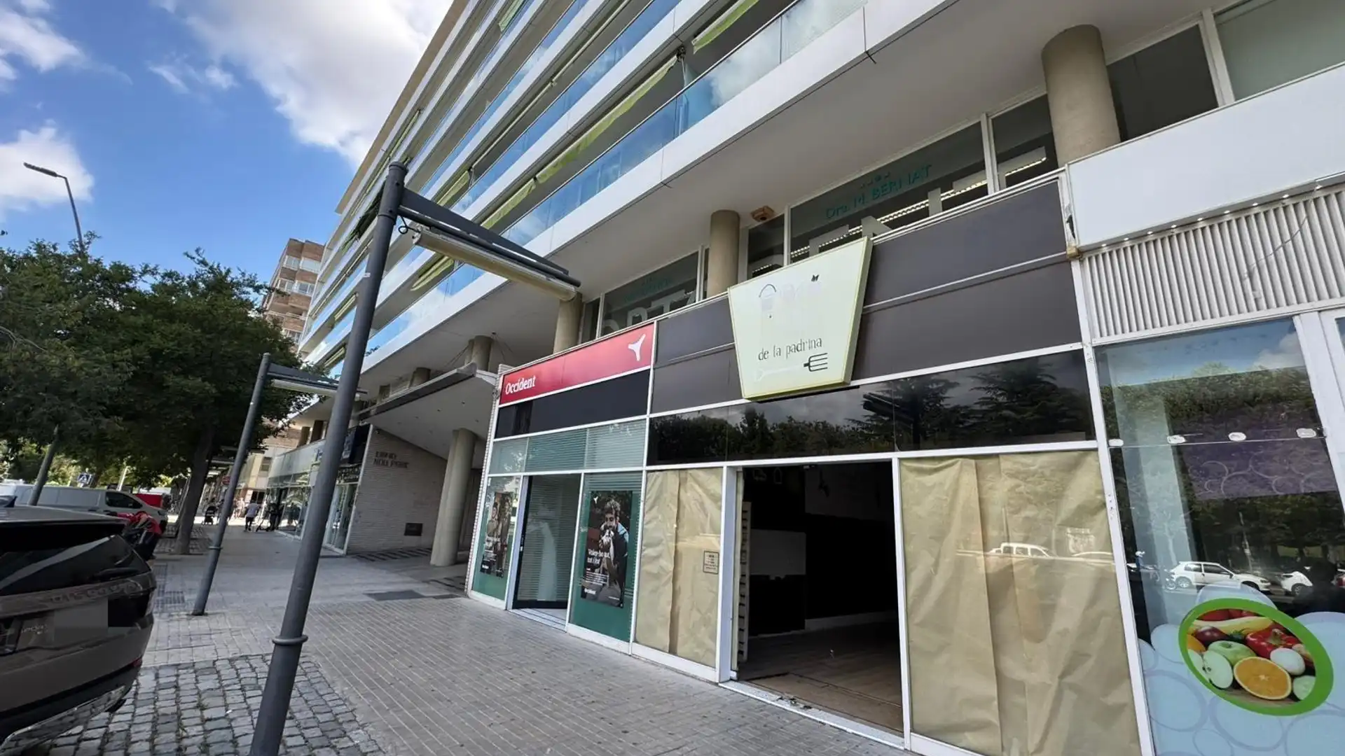 Vista exterior de Local de alquiler en Reus