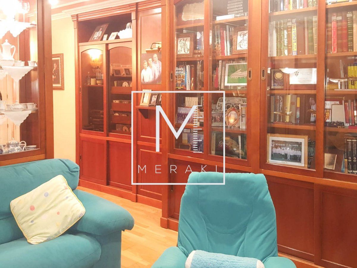 Sala d'estar de Pis en venda en  Albacete Capital amb Aire condicionat, Traster i Moblat