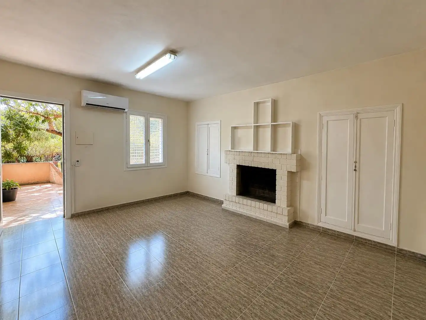 Sala d'estar de Casa o xalet en venda en  Palma de Mallorca amb Jardí privat i Moblat