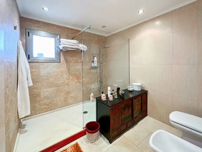 Bathroom of Houses for sale in Vilajuïga  with Air Conditioner, Heating and Terrace