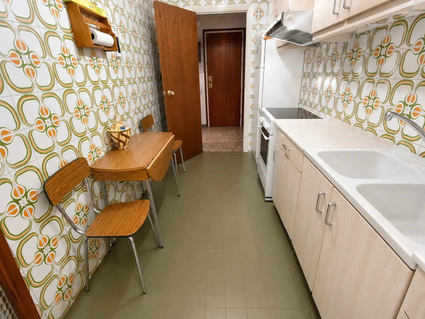 Cuina de Planta baixa en venda en Montcada i Reixac amb Jardí privat i Traster