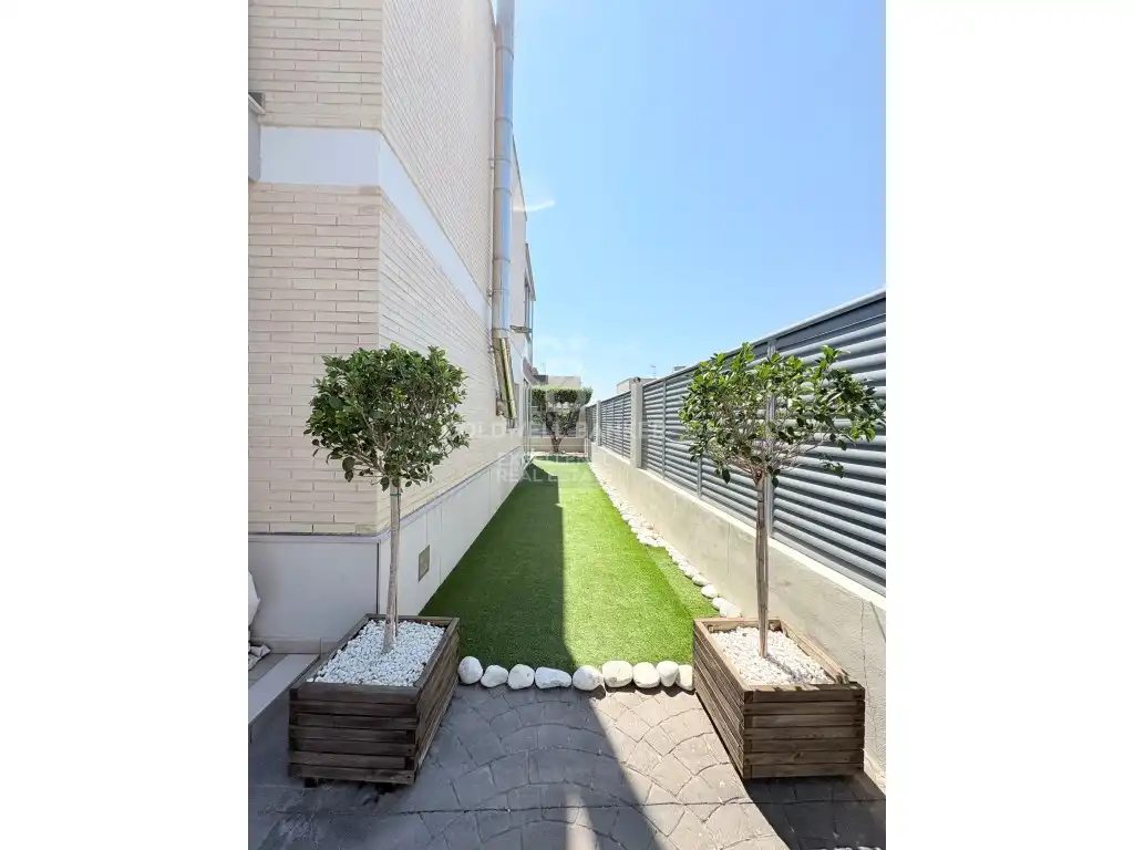Terrassa de Casa adosada en venda en Burriana / Borriana amb Jardí privat, Terrassa i Piscina
