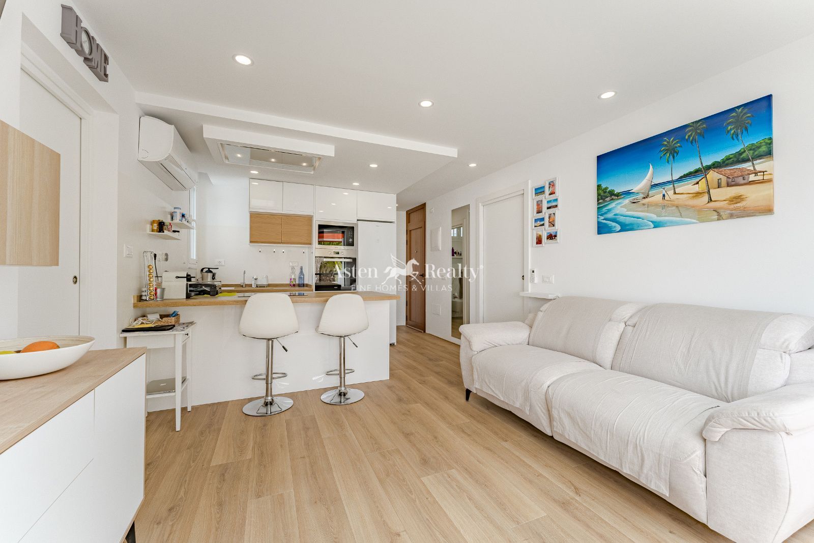 Sala d'estar de Àtic en venda en Adeje amb Aire condicionat, Terrassa i Piscina