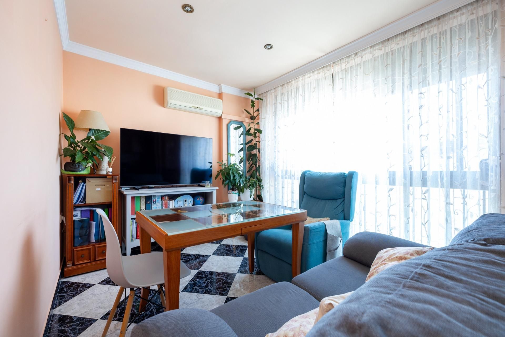Sala d'estar de Pis en venda en  Granada Capital