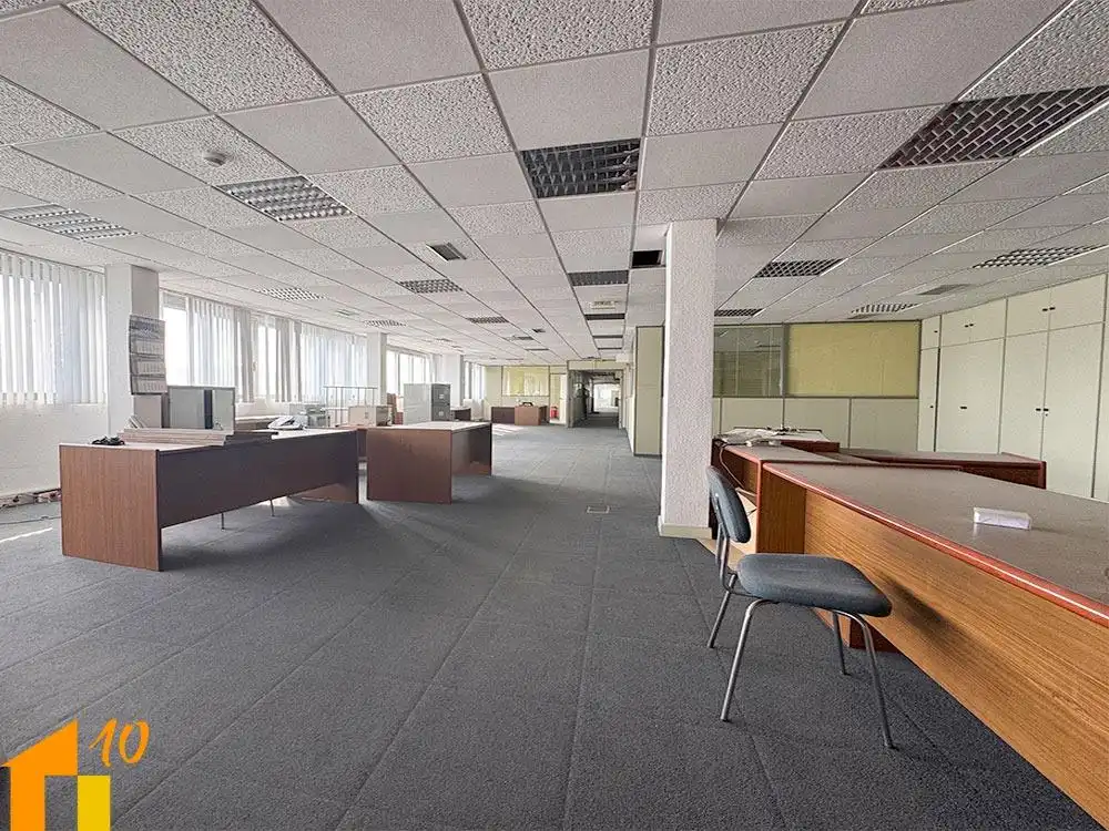 Oficina de lloguer a Calle Calle Alcalde Martín Cobos, imagen 17