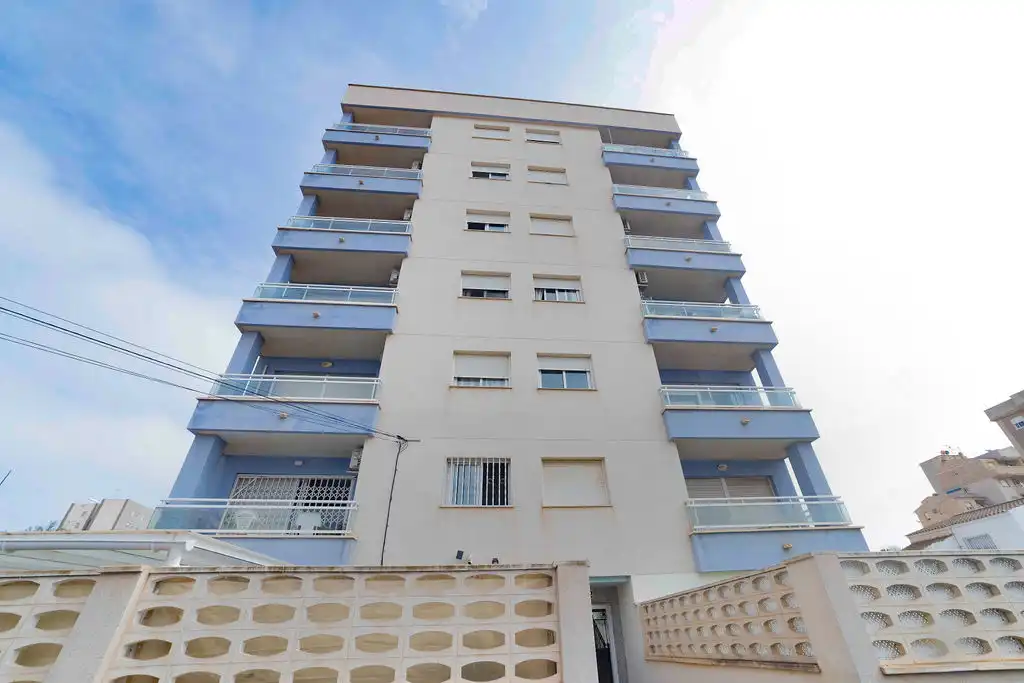 Vista exterior de Pis en venda en Nueva Torrevieja - Aguas Nuevas