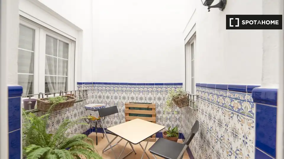 Room in Triana Casco Antiguo