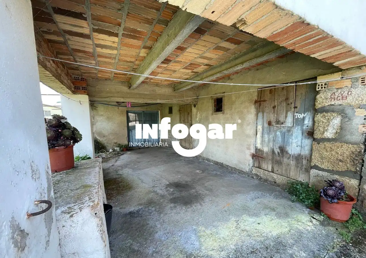 Casa o xalet en venda en O Rosal   amb Jardí privat, Parquet i Terrassa