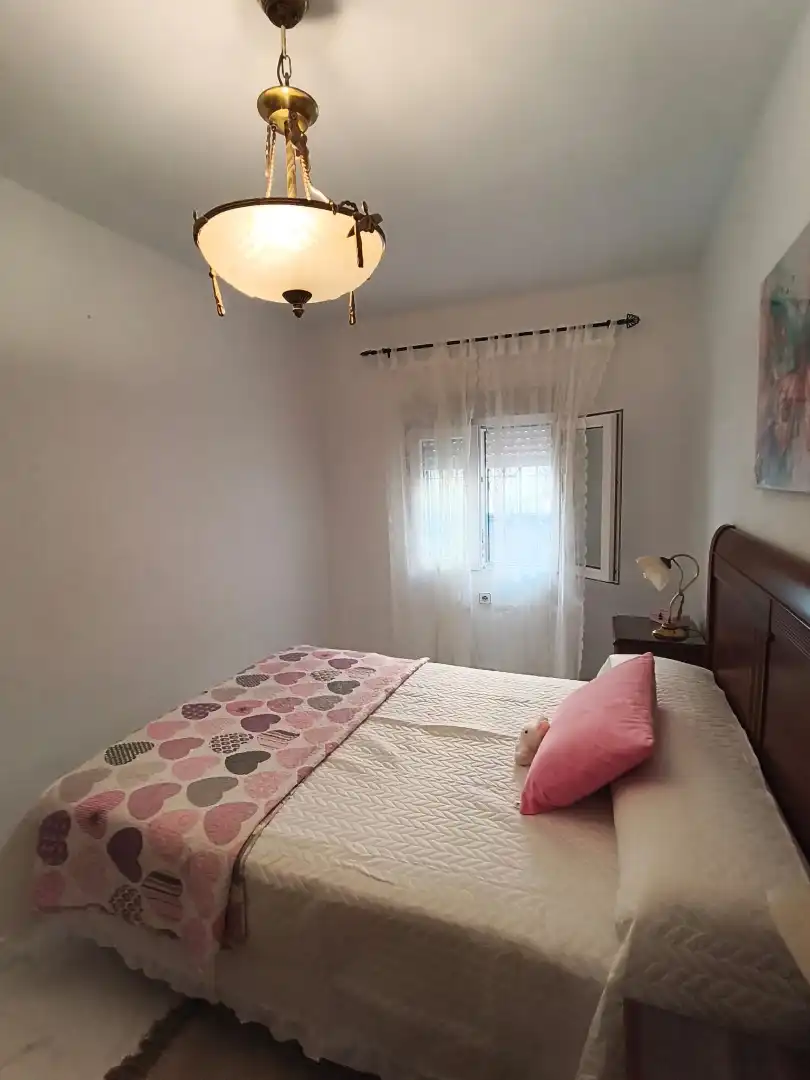 Habitación de Piso en venta en La Línea de la Concepción con Aire acondicionado y Amueblado