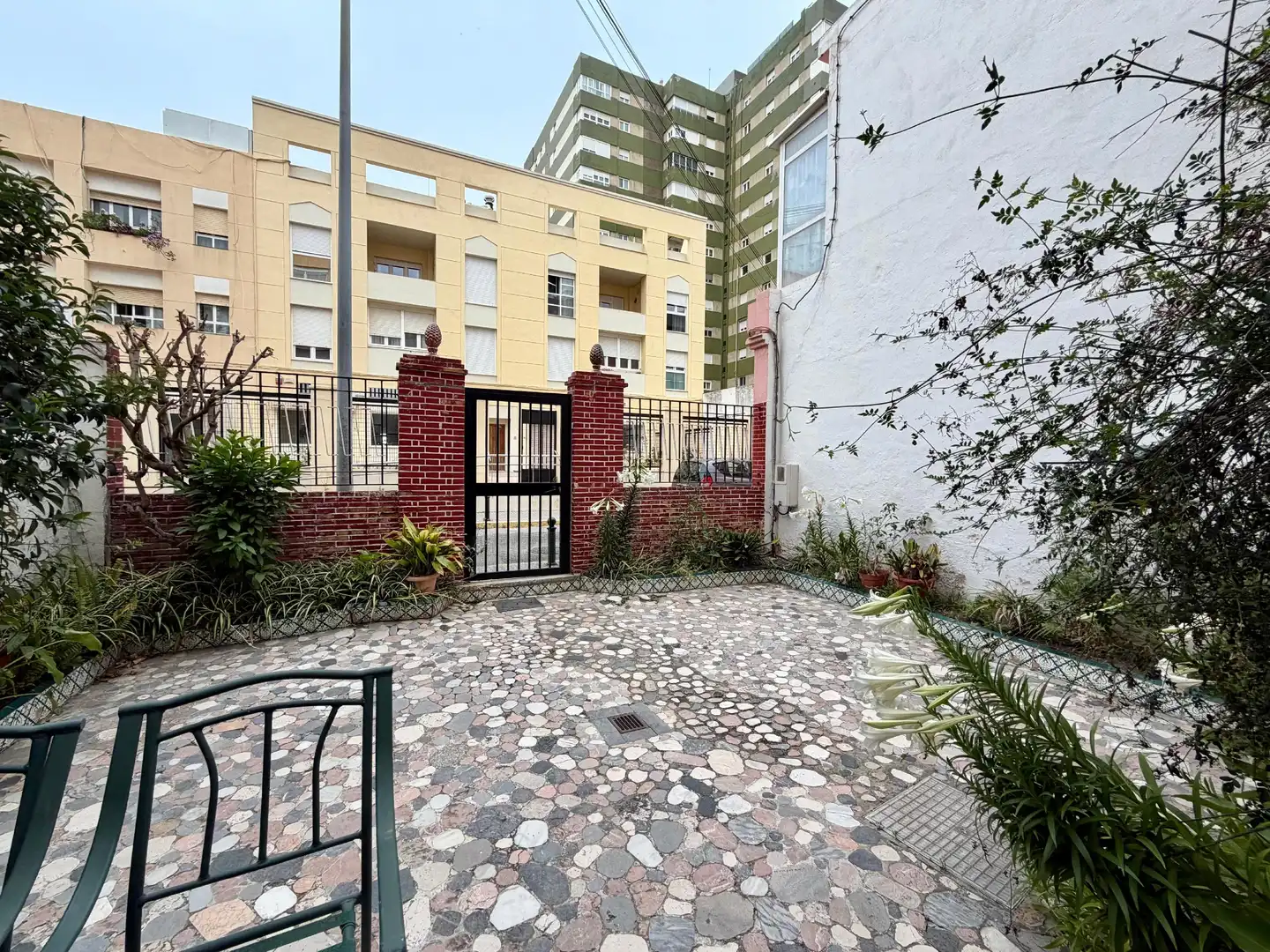 Exterior view of Detached homes for sale in Cádiz  with Air Conditioner and Terrace