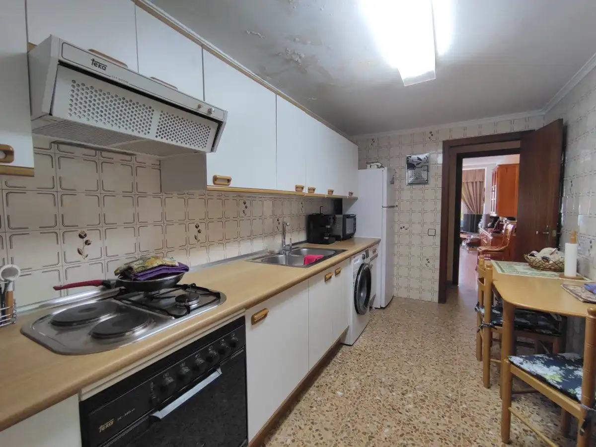 Cuina de Pis en venda en Aínsa-Sobrarbe amb Calefacció i Balcó
