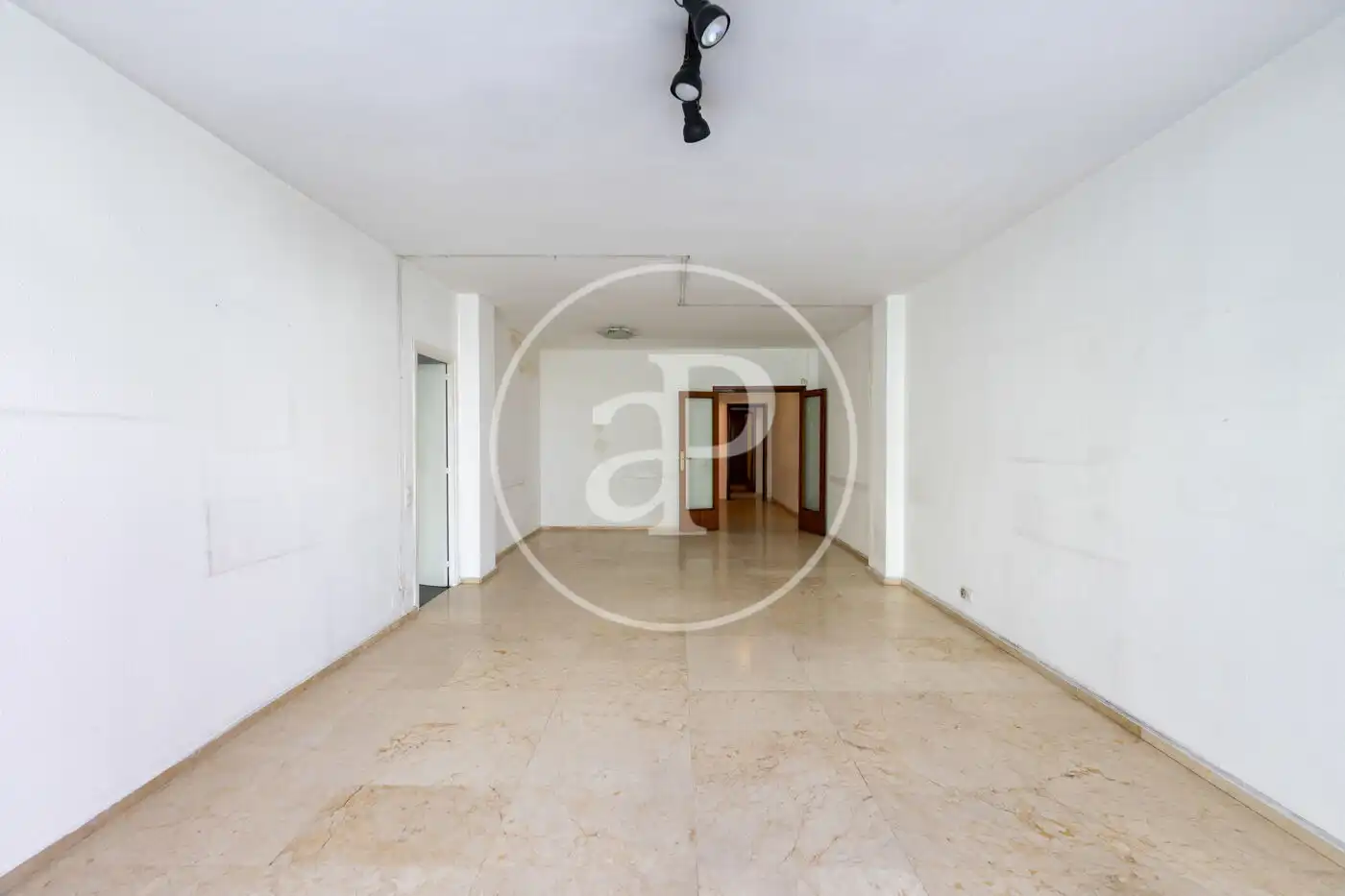Sala de estar de Piso en venta en Barcelona con Aire acondicionado, Calefacción y Balcón
