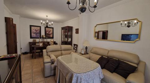 Foto 2 de Pis en venda a Lora del Río, Sevilla