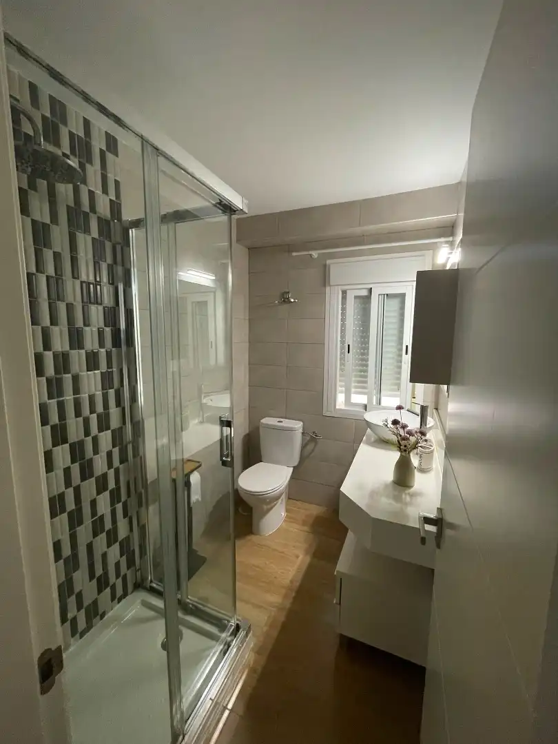Bany de Pis de lloguer en Mérida amb Parquet, Moblat i Forn