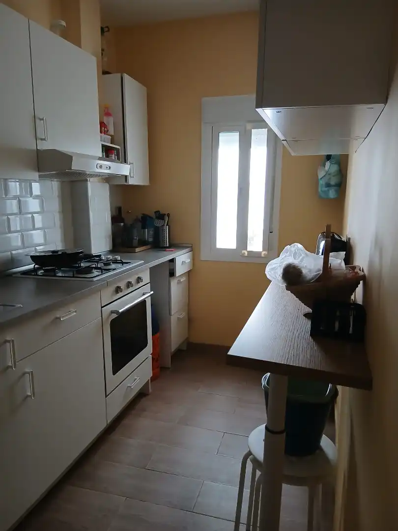 Küche von Wohnung zum Verkauf in Sevilla mit Klimaanlage, Möbliert und Waschmaschine