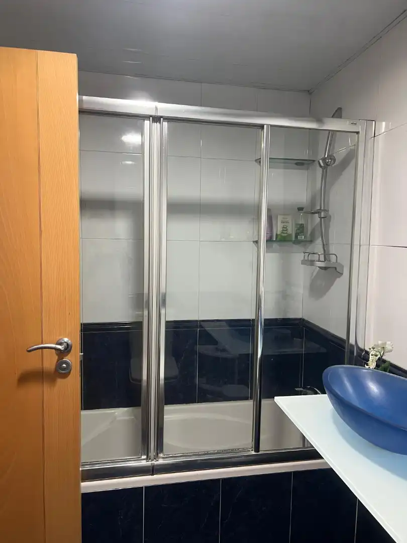 Bany de Pis en venda en Castellón de la Plana / Castelló de la Plana amb Aire condicionat, Parquet i Moblat