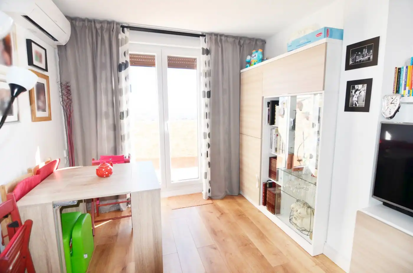 Schlafzimmer von Dachboden zum Verkauf in Salamanca mit Klimaanlage, Heizung und Terrasse